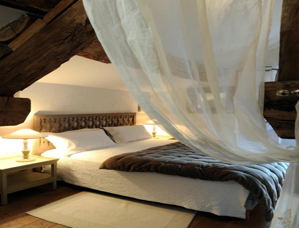 La Grange A Nicolas Baume-les-Messieurs Room photo